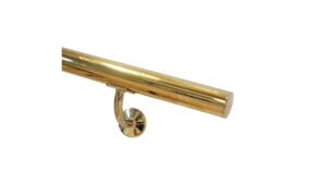 Rund ledstång i mässing komplett med väggkonsoler